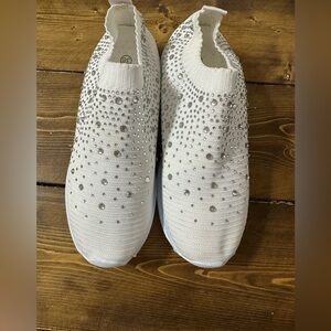 White sneakers size 38 rhinestone accent. No nam brand. Like new